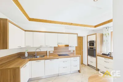 8-Zimmer-Haus mieten in Kitzbühel – 249,4 m², € 3.800 – Bild 6 von 6