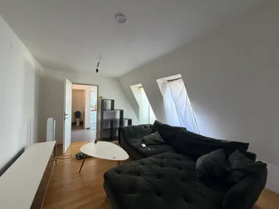 sehr gut geschnittene 2-Zimmerwohnung mit Abstellraum – Bild 2