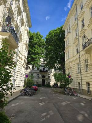 BEZAUBERNDER ALTBAU-TRAUM IN CHARMANTER WOHNANLAGE - GROßZÜGIGE 4-ZIMMER-WOHNUNG IM HERZEN DES 3. BEZIRKS – Bild 3