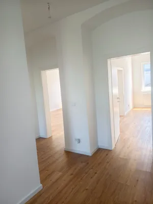 Generalsanierte, ruhig gelegene, teilmöblierte 90m2 Wohnung am Spitz, Wien 1210