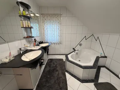 Haus kaufen in Linz Land – 213 m², € 849.000 – Bild 22 von 26