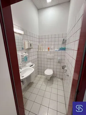 5-Zimmer-Gewerbeimmobilie mieten in Wien – 397 m², € 4.408 – Bild 9 von 16