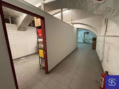 5-Zimmer-Gewerbeimmobilie mieten in Wien – 397 m², € 4.408 – Bild 13 von 16