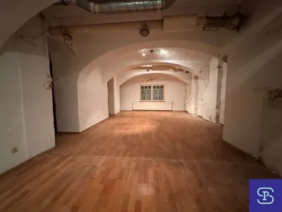 5-Zimmer-Gewerbeimmobilie mieten in Wien – 397 m², € 4.408 – Bild 11 von 16