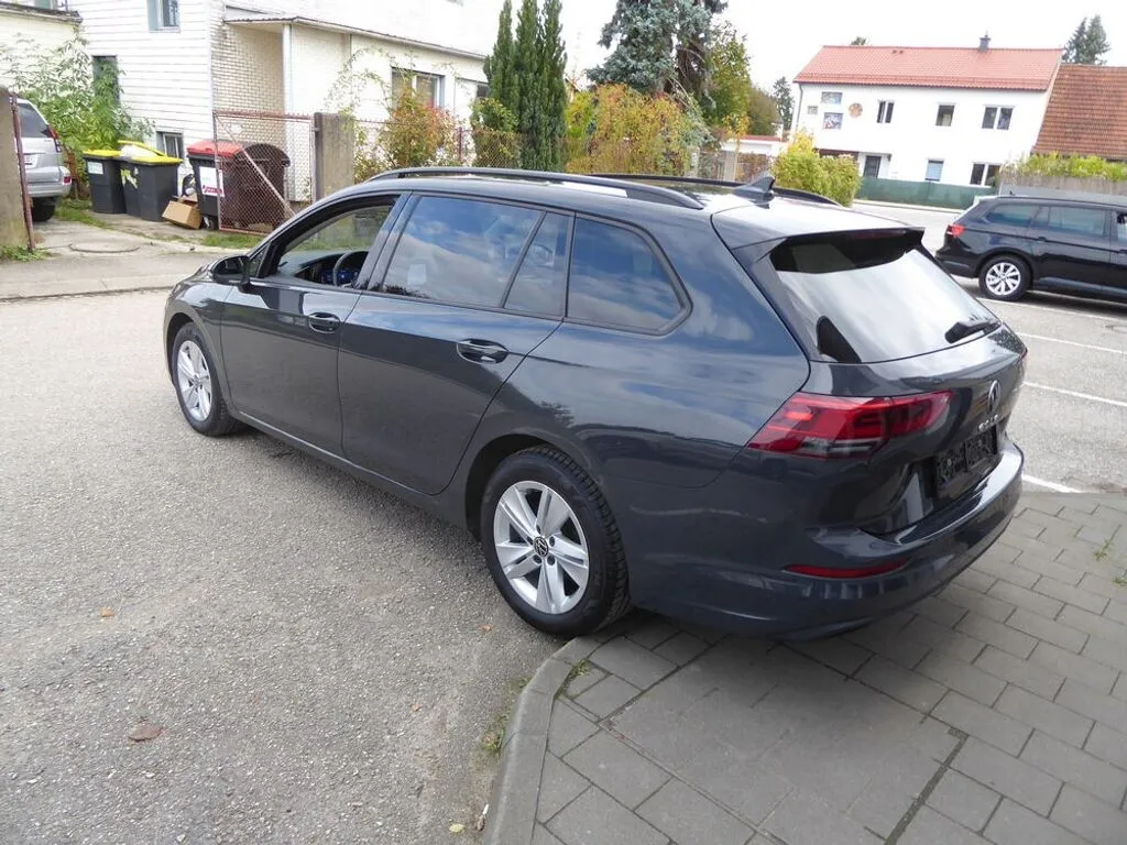 Volkswagen Golf 2022 photo 3