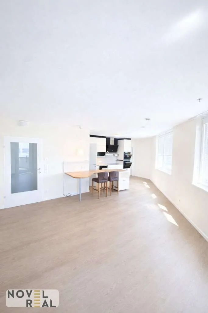 Moderne 2-Zimmer-Wohnung mit Loggia im Sky Tower am Hauptbahnhof - Ansicht 3