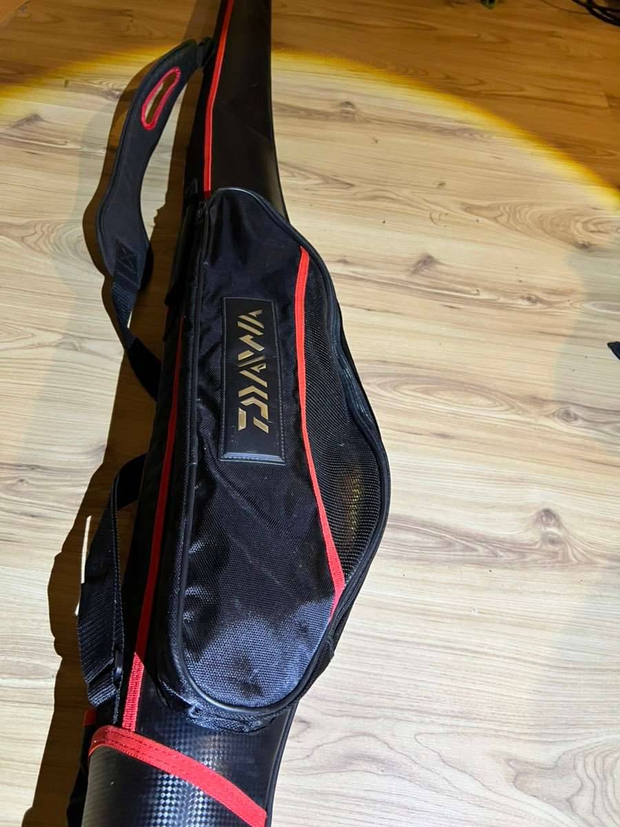 Daiwa Rutentasche 160 cm - Rigid Rod & Reel Sleeve - Angeltasche fr Rute +  Rolle,  50,- (9064 Sillebrcke) - willhaben