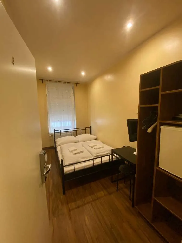 Voll ausgestattete Appartementzimmer und Hotelzimmer in exzellenter Lage - Ansicht 3