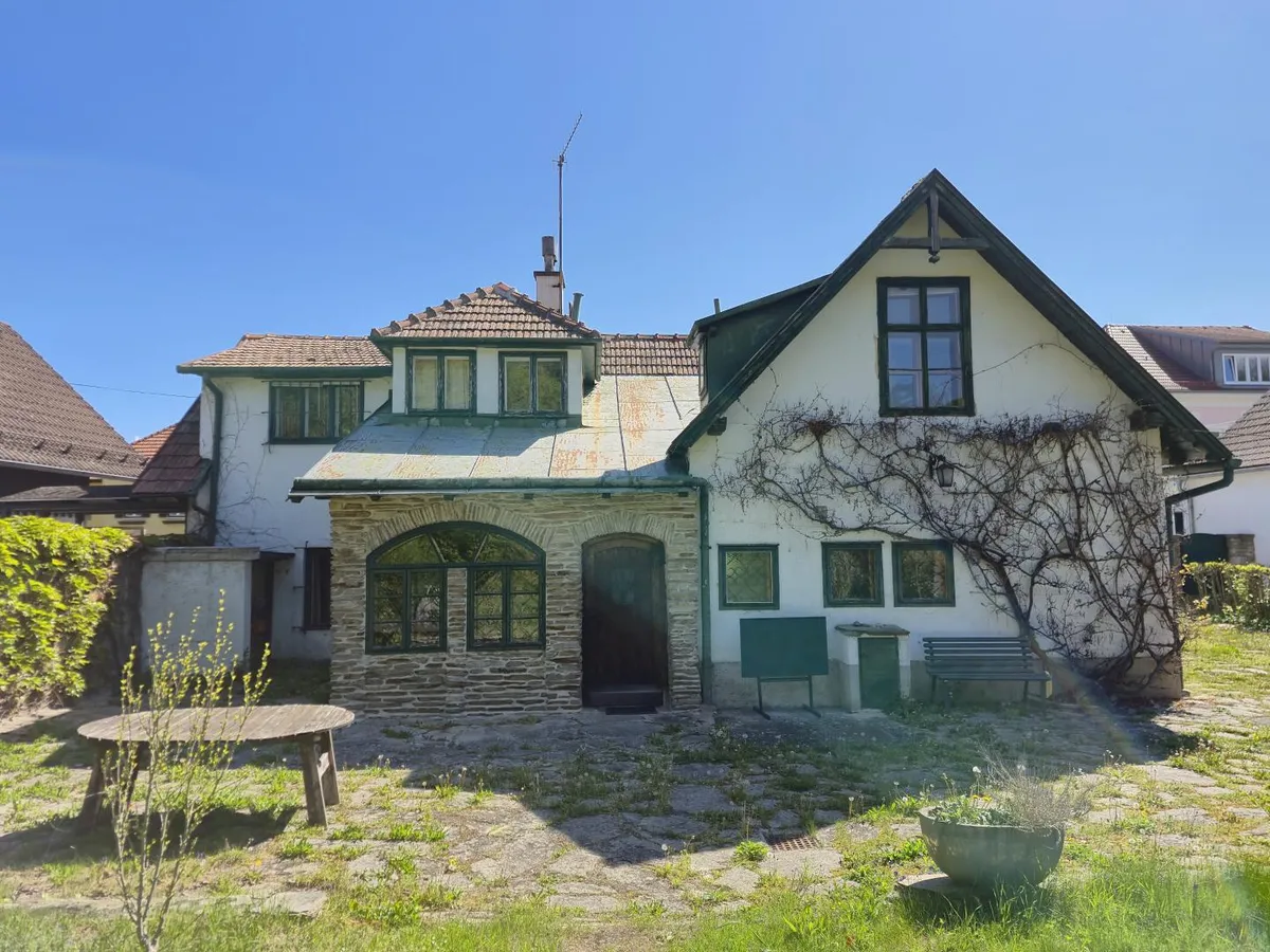 ENTZÜCKENDES HAUS AUF GROSSEM BAUGRUND - Ansicht 2