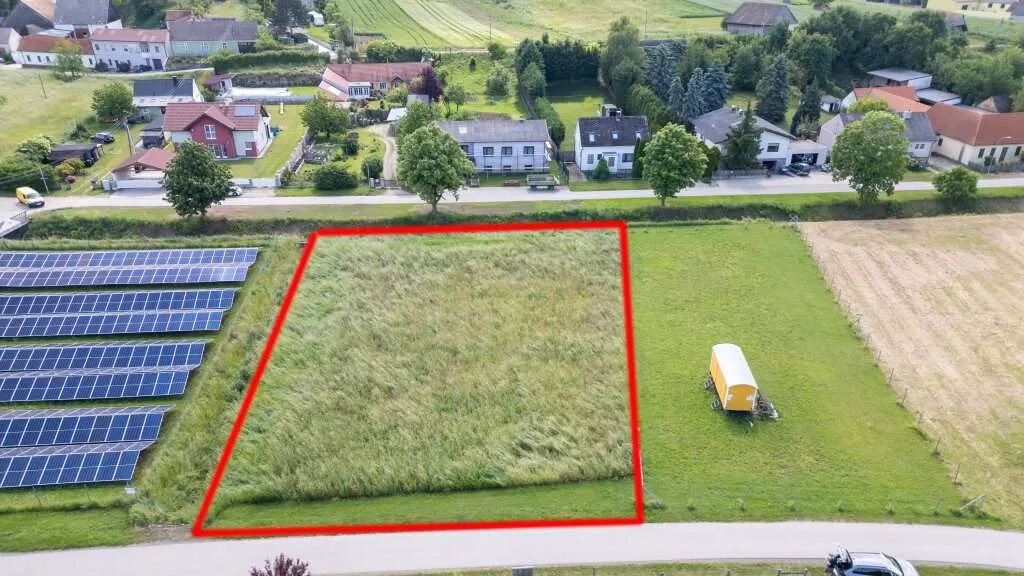Großes Grundstück in Ruhelage! Erfüllen Sie sich ihren Traum vom Haus! – pohled 3