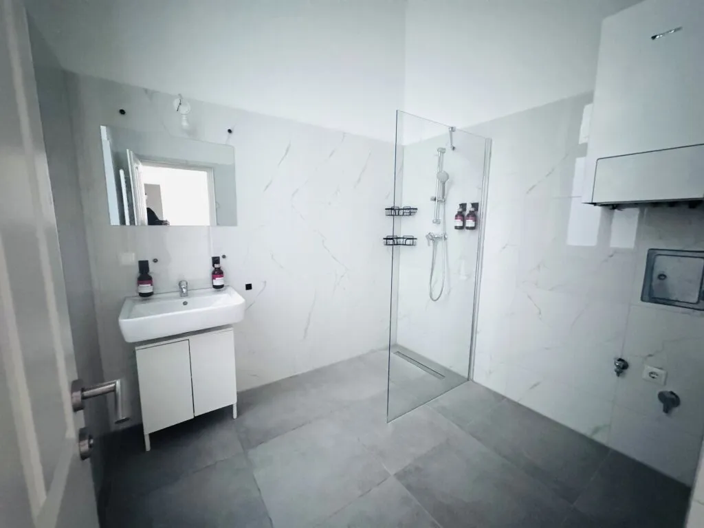 Moderne 2,5-Zi-Wohnung 65m² mit Einbauküche und Aufzug im 1020 Wien! - Ansicht 3