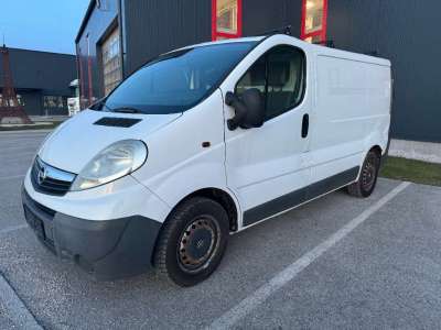Opel Vivaro L1H1 2,0 CDTI 2,7t Transporter / Kastenwagen