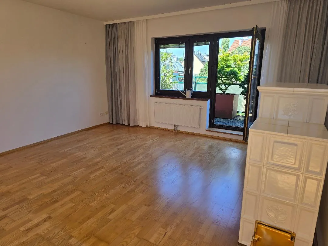 Dachgeschoß Wohnung 1180 von Privat - Widok 2