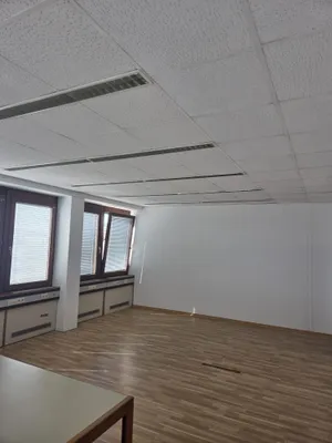 Gewerbeimmobilie mieten in Wien – 37 m², € 379 – Bild 2 von 4