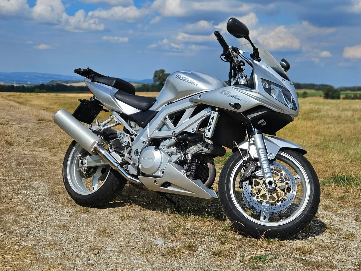 Suzuki SV