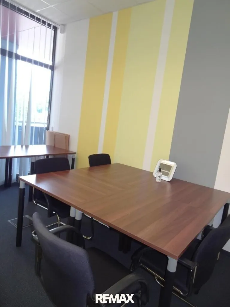 Büroflächen in verkehrstechnisch sehr guter Lage von Hall in Tirol mit ca. 130m² zu mieten - Widok 2