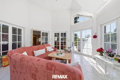 6-Zimmer-Haus kaufen in Hollabrunn – 198 m², € 559.000 – Bild 14 von 46