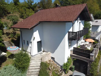 5-Zimmer-Haus kaufen in Vöcklabruck – 133 m², € 390.000 – Bild 2 von 11