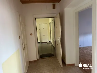 3-Zimmer-Wohnung kaufen in Linz – 69 m², € 175.000 – Bild 3 von 16