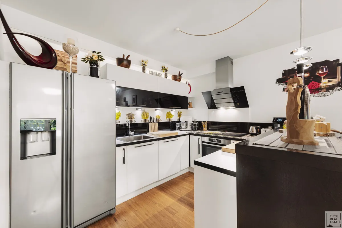 Luxuriöse 4-Zimmer-Traumwohnung mit sonniger Terrasse und Gartenidylle - Ansicht 3