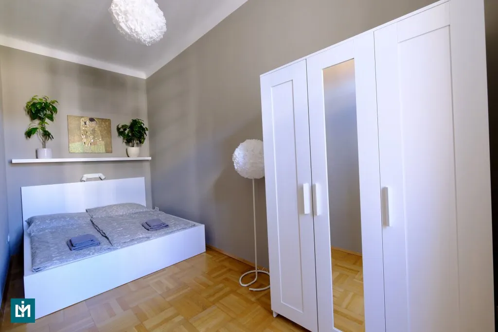 MÖBLIERTE 2-ZIMMER WOHNUNG IN TOP-LAGE – pohled 2