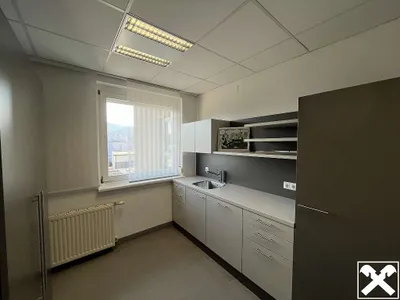 5-Zimmer-Gewerbeimmobilie mieten in Sankt Veit an der Glan – 125 m², € 1.382 – Bild 8 von 10