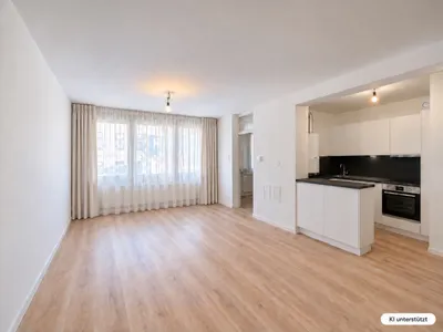 Erstbezug nach Sanierung: 2 Zimmer inklusive Tiefgaragenstellplatz!!