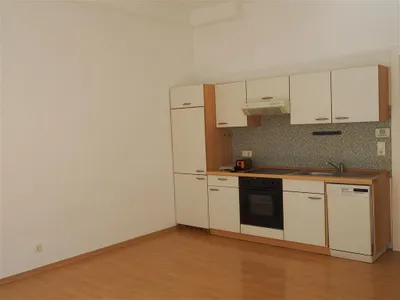 1-Zimmer-Wohnung mieten in Wiener Neustadt – 40 m², € 492 – Bild 2 von 9