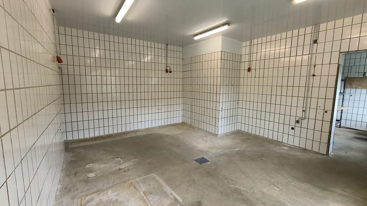 Lagerraum mit schmalen Nebenraum 33 m² - Ansicht 3