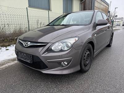 Hyundai i30 1,6 CRDi Comfort DPF KLIMA DISEL