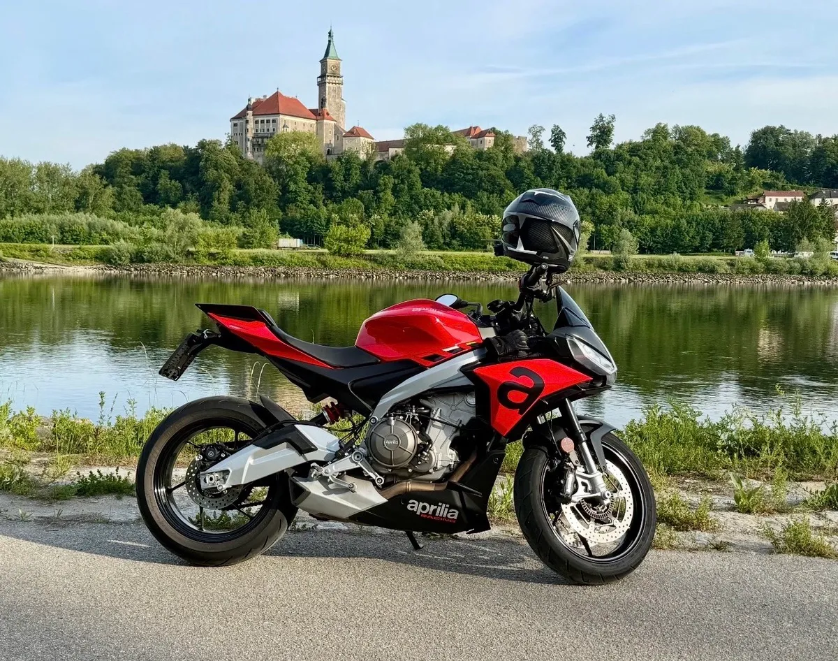 Aprilia Tuono