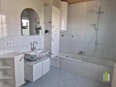 3-Zimmer-Wohnung kaufen in Gmunden – 80 m², € 138.000 – Bild 10 von 12