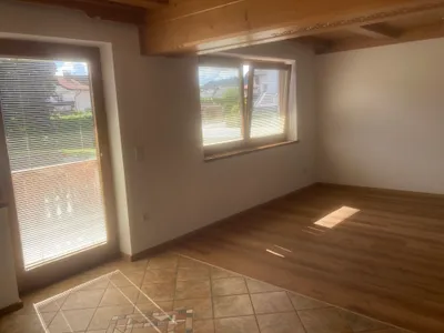 4-Zimmer-Wohnung mieten in Kitzbühel – 110 m², € 2.000 – Bild 2 von 12