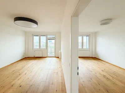 Helle Wohnung mit Weitblick im 10.Stock! / Klimaanlage und DACHTERRASSENNUTZUNG – Bild 2
