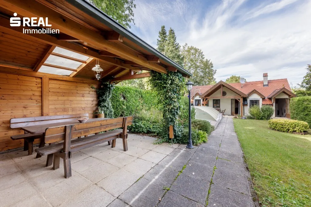 Weinkeller-Refugium mit Wohnkomfort und Gartenparadies - Ansicht 2