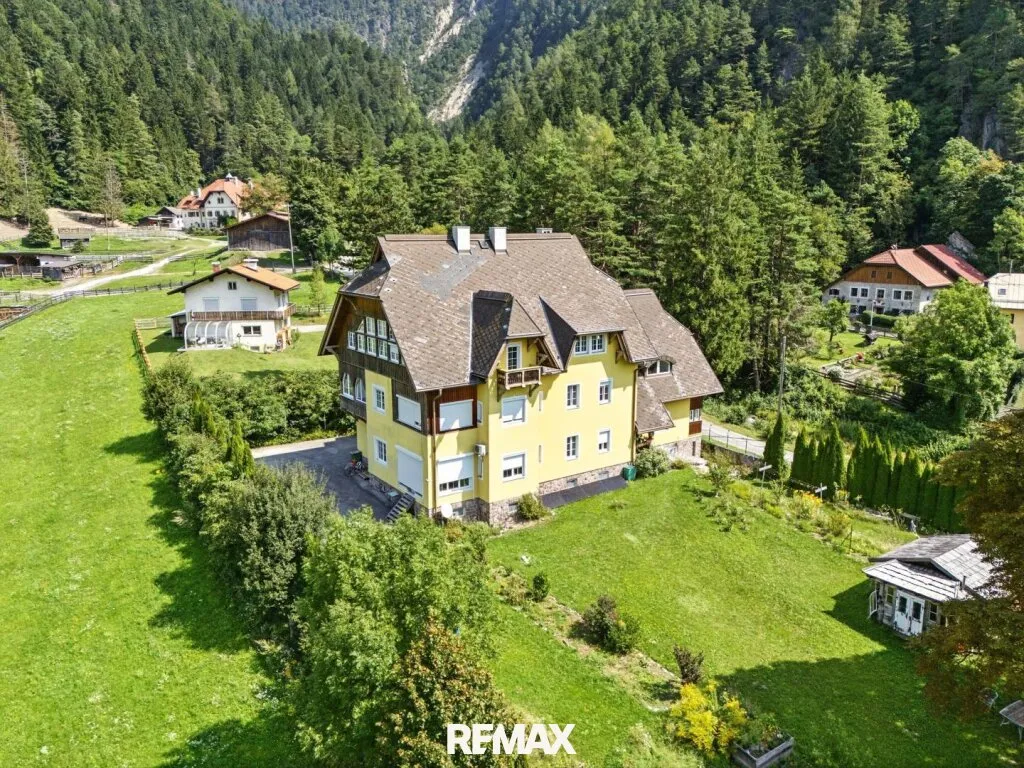 Villa in Oberdrauburg - Ein aufwändig renoviertes Jahrhundertwendejuwel - Ansicht 2