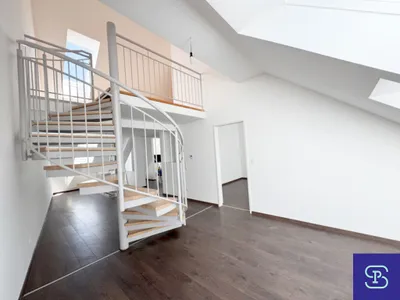 Provisionsfrei: Unbefristete 103m² DG-Wohnung + Terrasse und Klimaanlage beim Naschmarkt - 1040 Wien