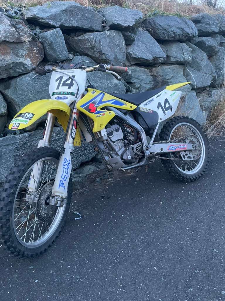 Suzuki RM-Z Motocross