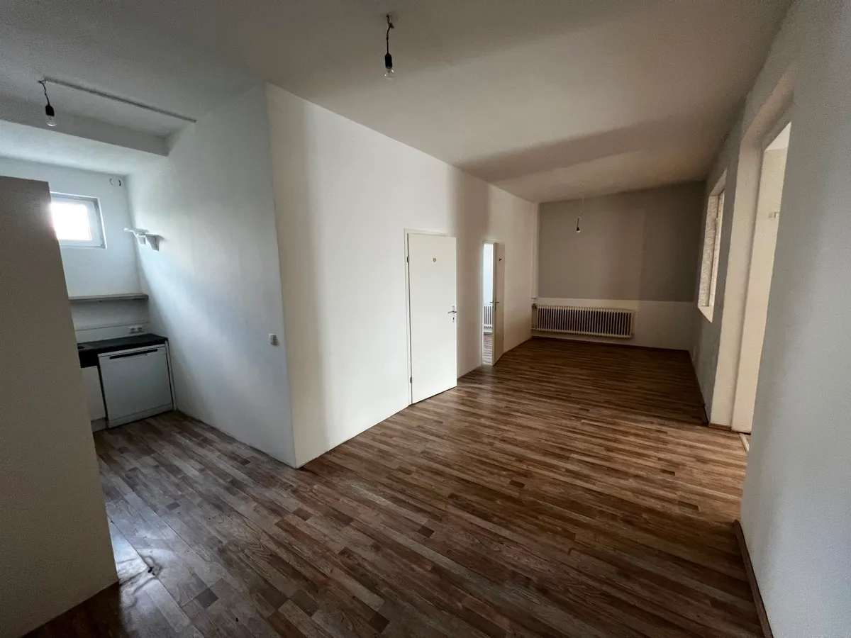 PRIVAT-Vermietung Wohnung alles inkl. Nebenkosten ca. 84 m² in Mehrfamilien-Wohnhaus-Altbau unweit vom Stadtzentrum Oberpullendorf - Ansicht 3