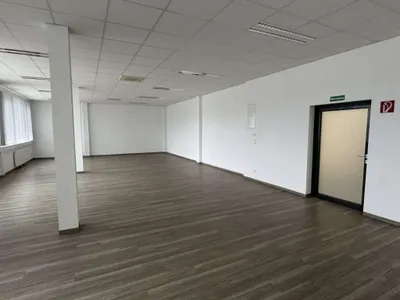 Gewerbeimmobilie mieten in Melk – 142 m², € 1.567 – Bild 2 von 3