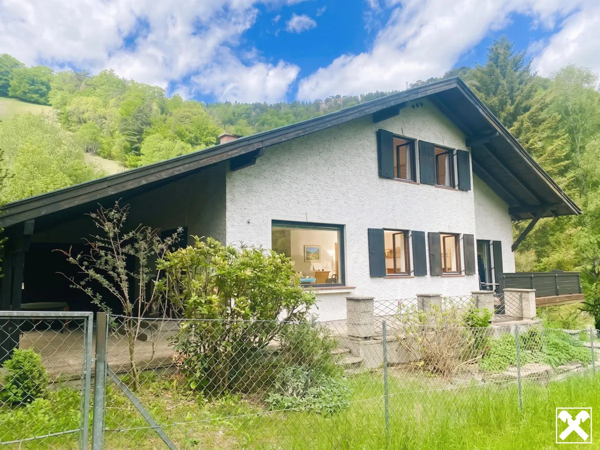 Gediegener Familienwohnsitz am Land! - Ansicht 3