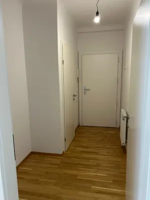 TOP 2/5 Bezaubernde 2-Zimmer-Wohnung im Herzen von Floridsdorf – Bild 3