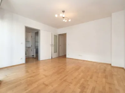 3-Zimmer Wohnung in ruhiger Lage - Gute Aufteilung - Küche getrennt - Schöne Lage – Bild 3