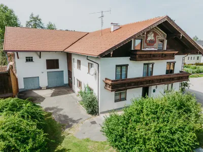 8-Zimmer-Immobilie kaufen in Vöcklabruck – 300 m², € 550.000 – Bild 3 von 23