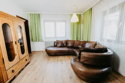 8-Zimmer-Immobilie kaufen in Vöcklabruck – 300 m², € 550.000 – Bild 18 von 23