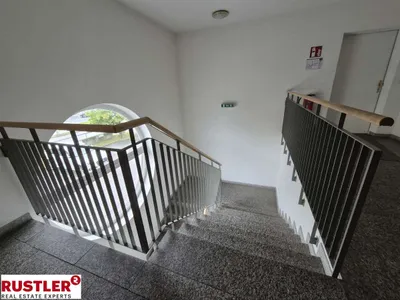 1-Zimmer-Gewerbeimmobilie mieten in Salzburg-Umgebung – 21 m², € 373 – Bild 3 von 3