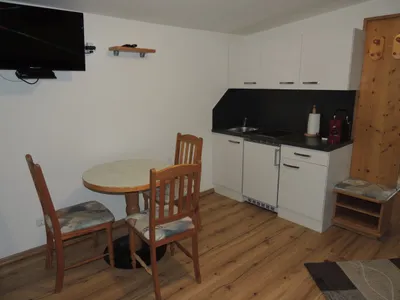Wohnung mieten in Jennersdorf – 28 m², € 350 – Bild 2 von 5