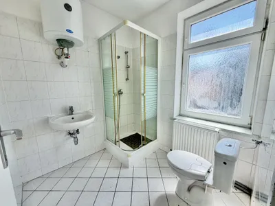 Gewerbeimmobilie kaufen in Baden – 322 m², € 590.000 – Bild 4 von 8