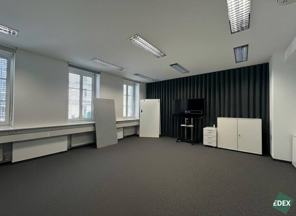 Zentrale Lage mit hervorragender öffentlicher Erreichbarkeit - Ansicht 2