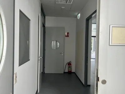 Gewerbeimmobilie mieten in Wien – 300 m², € 11 – Bild 12 von 16